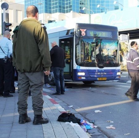 İsraildə terror aktı: Ərəb avtobus sərnişinlərini doğradı – FOTO 