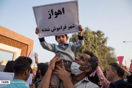 TƏCİLİ: İranda xaos: “İran baharı”, yoxsa…
