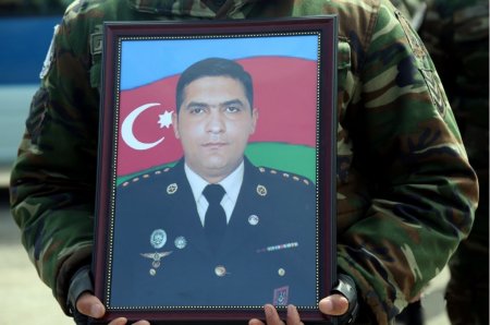 TƏCİLİ: Azərbaycan hərbçisi qərargaha toplaşan erməni zabitlərini məhv edib  